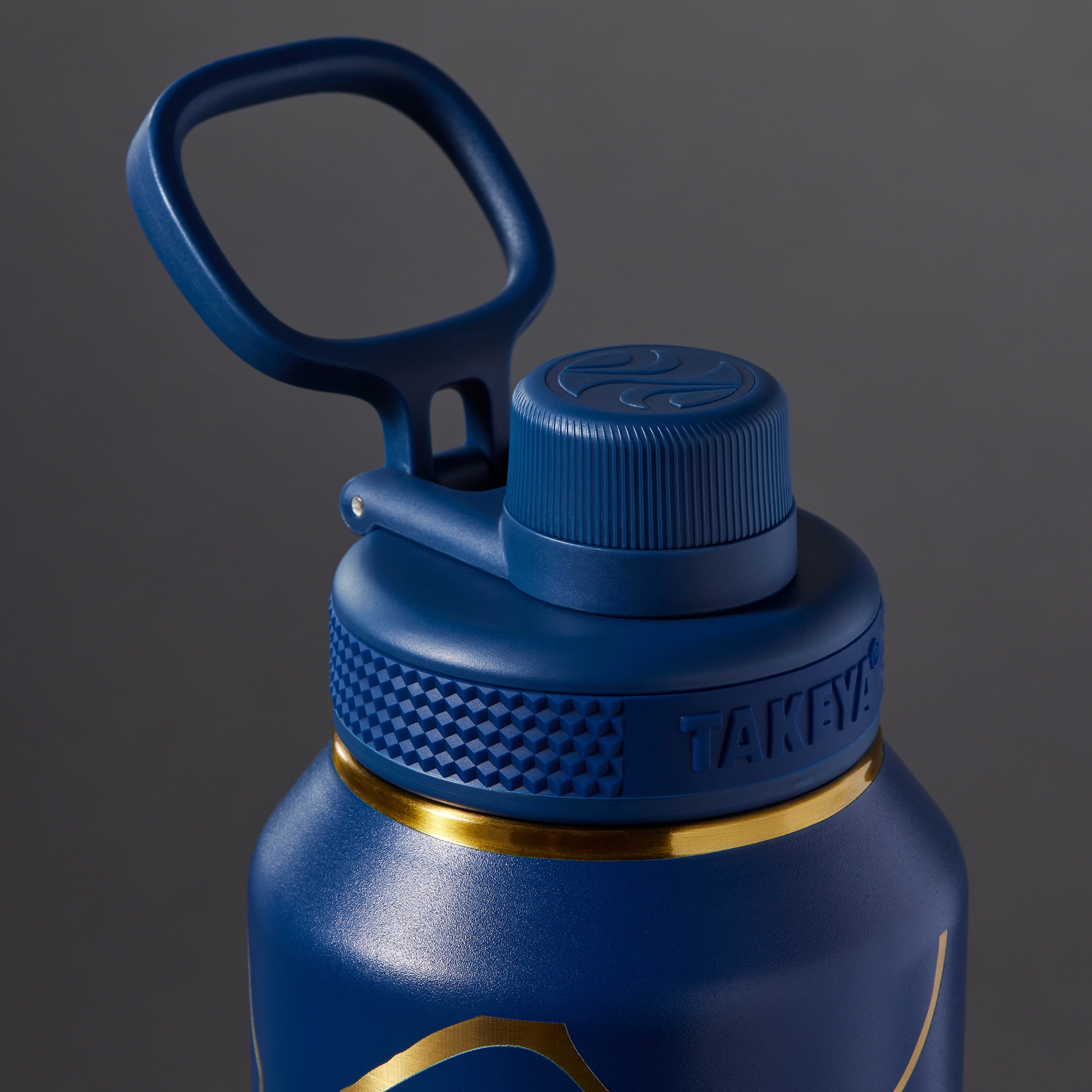kintsugi-water-bottle-with-spout-lid-q2 51390-TK_HO25_Kintsugi_Takeya9266.png